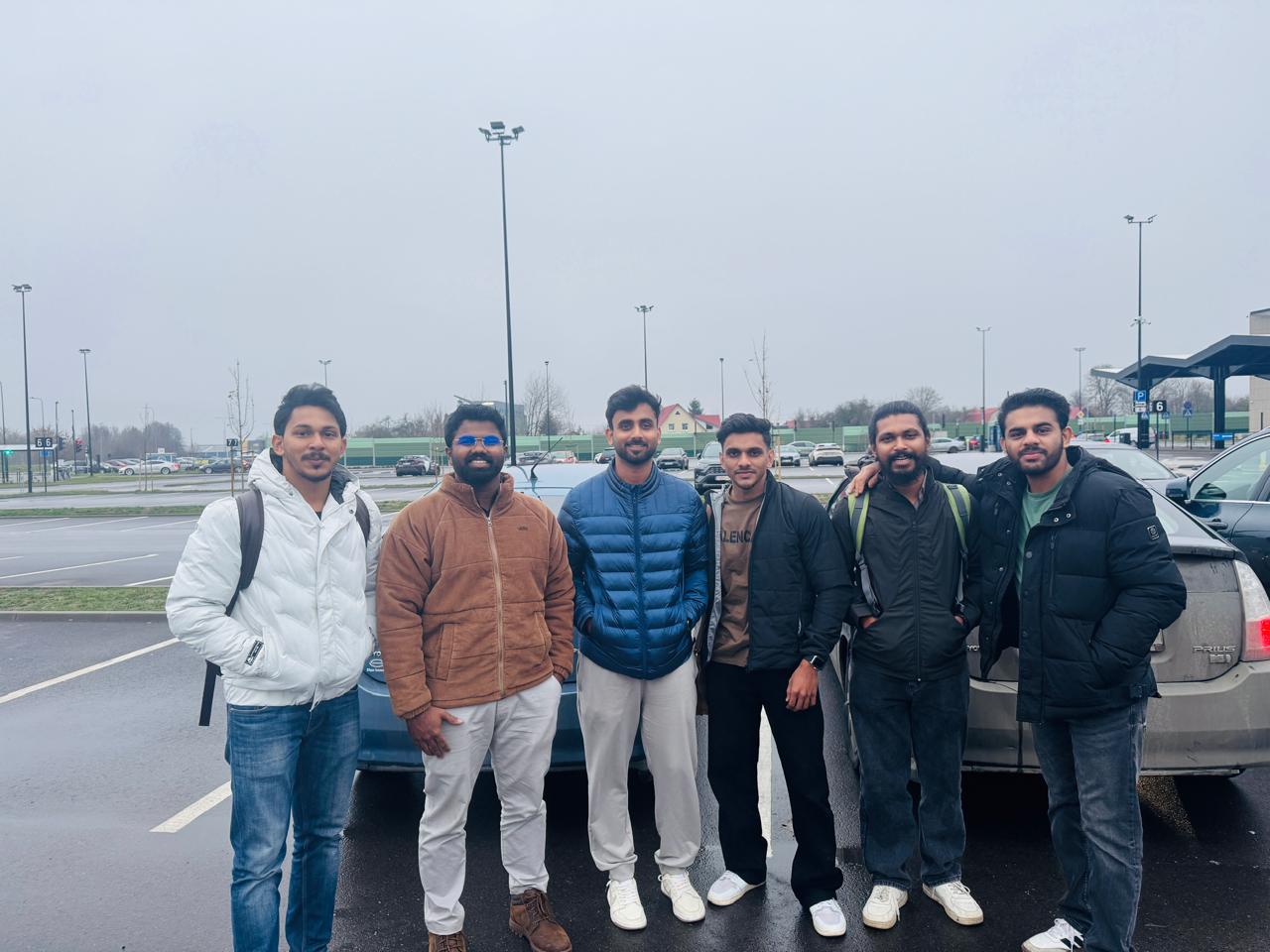 LevelUp students at the Lithuania border crossing in winter